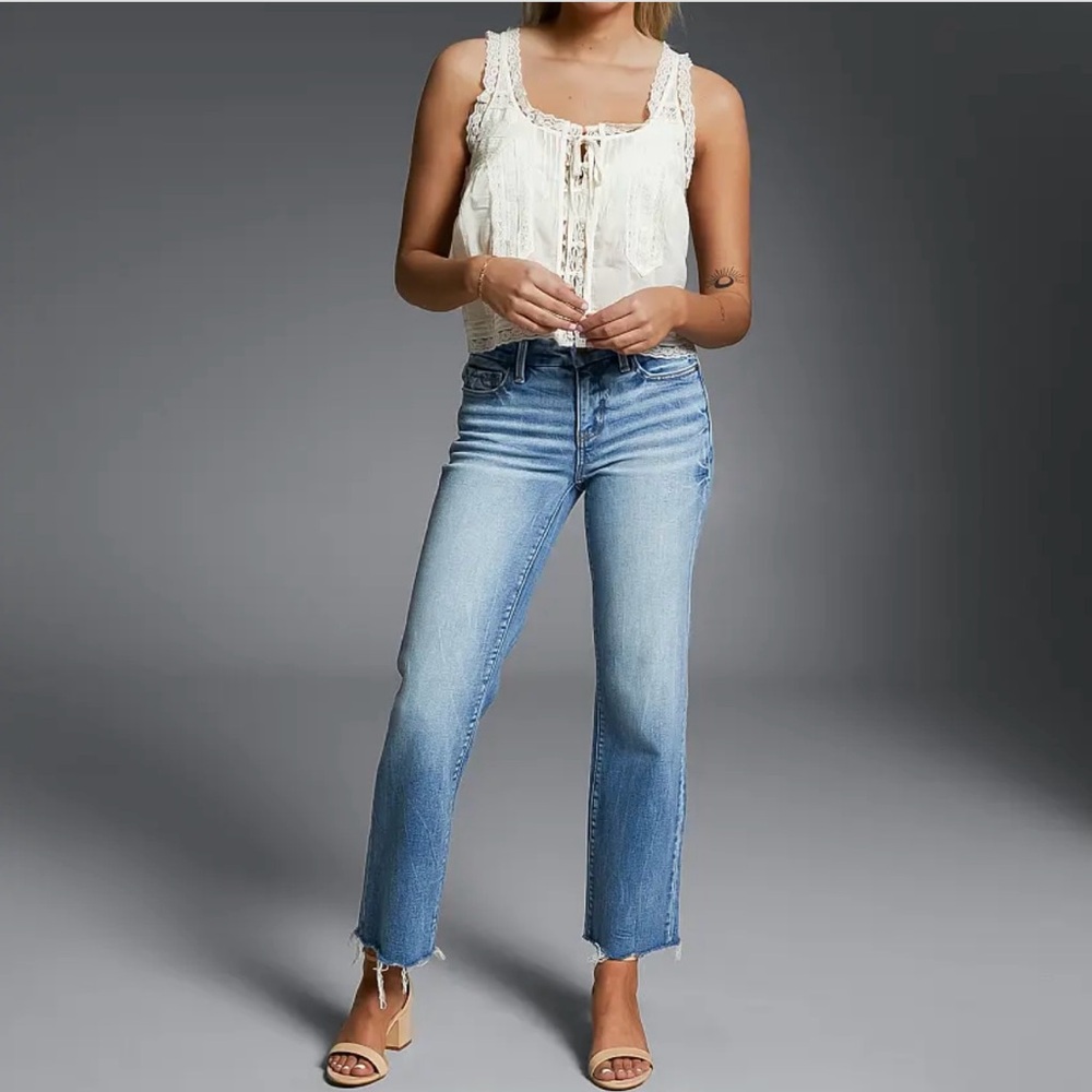 Buckle Women's Blue Cropped Jeans